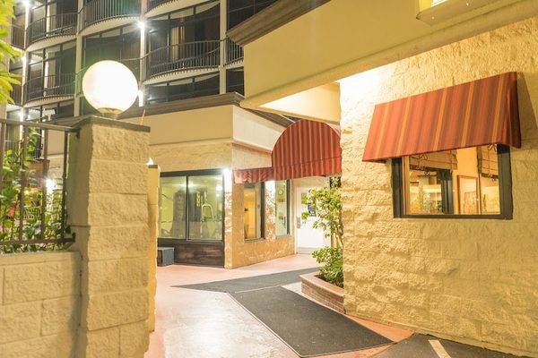 Oakland Airport Executive Hotel